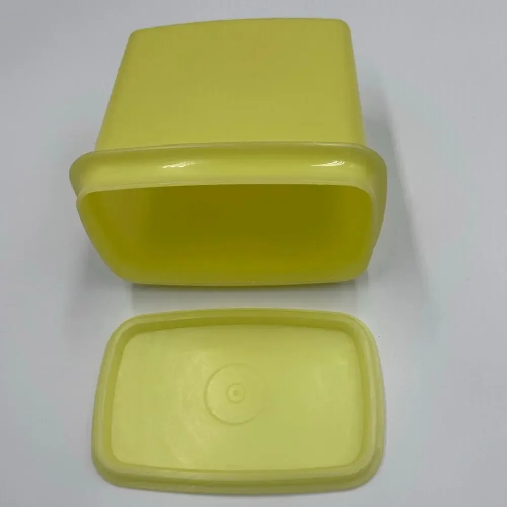 Tupperware vintage 1970s